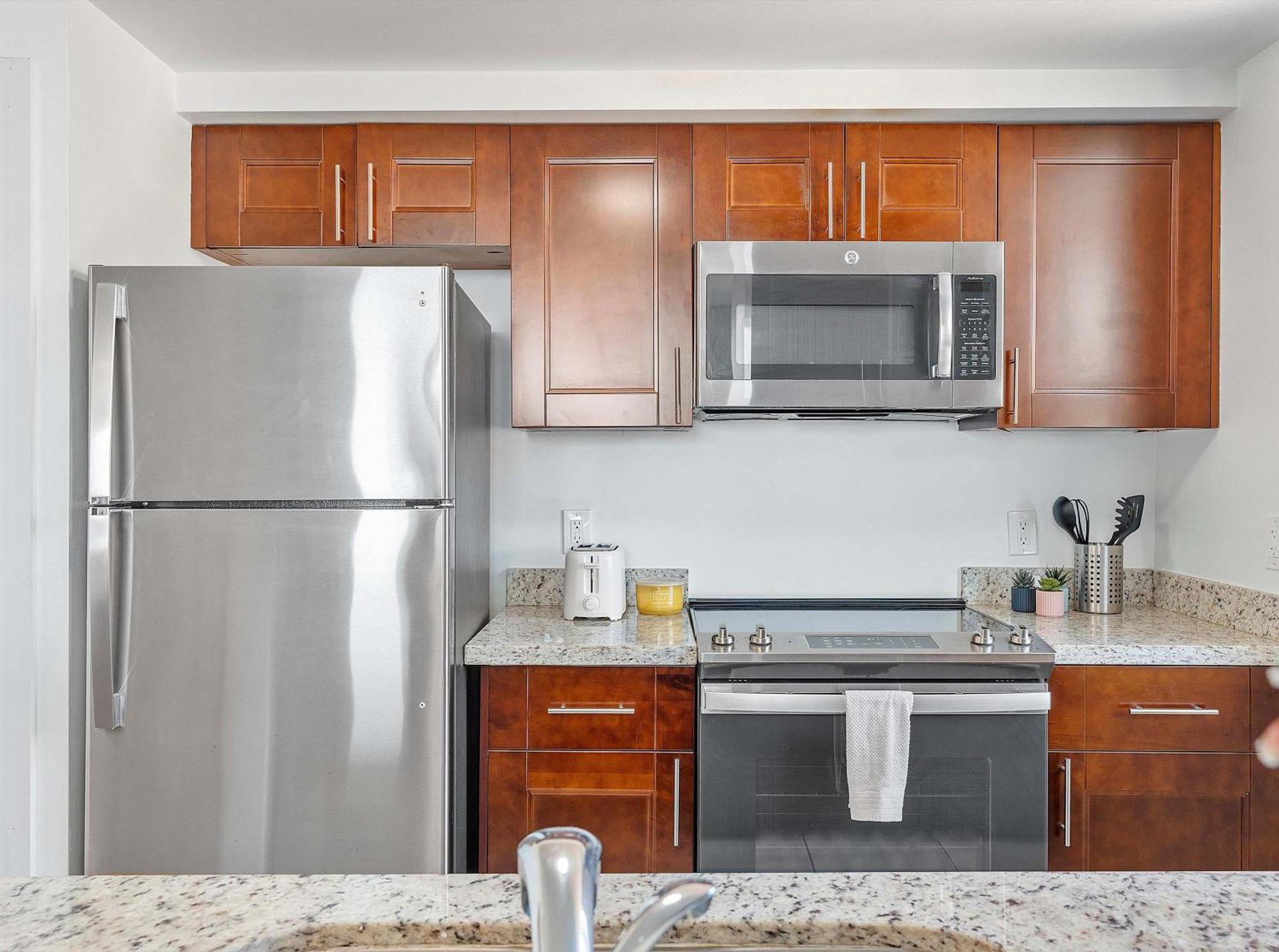 Mvr - Coconut Grove-s Oasis Of Comfort And Elegance *